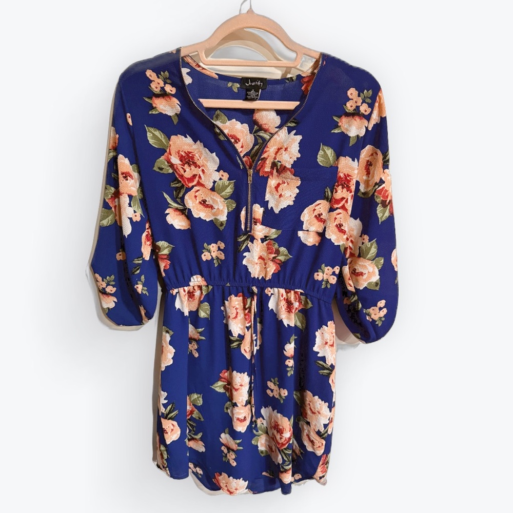 Woman’s Justify Floral Dress Size Medium
